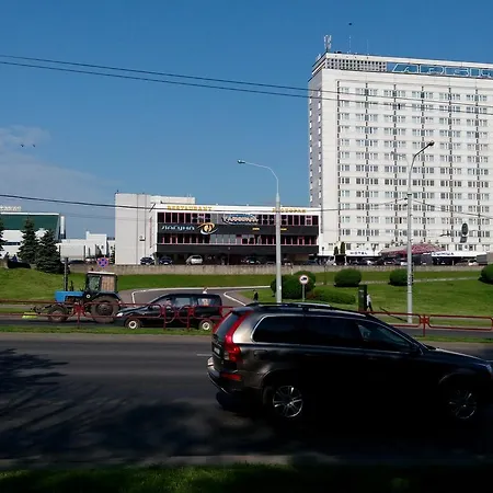 на улице притыцкого Апартаменты *